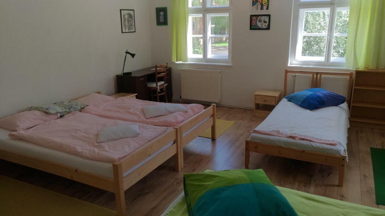 Skromny Apartman V Centru Chebu מראה חיצוני תמונה